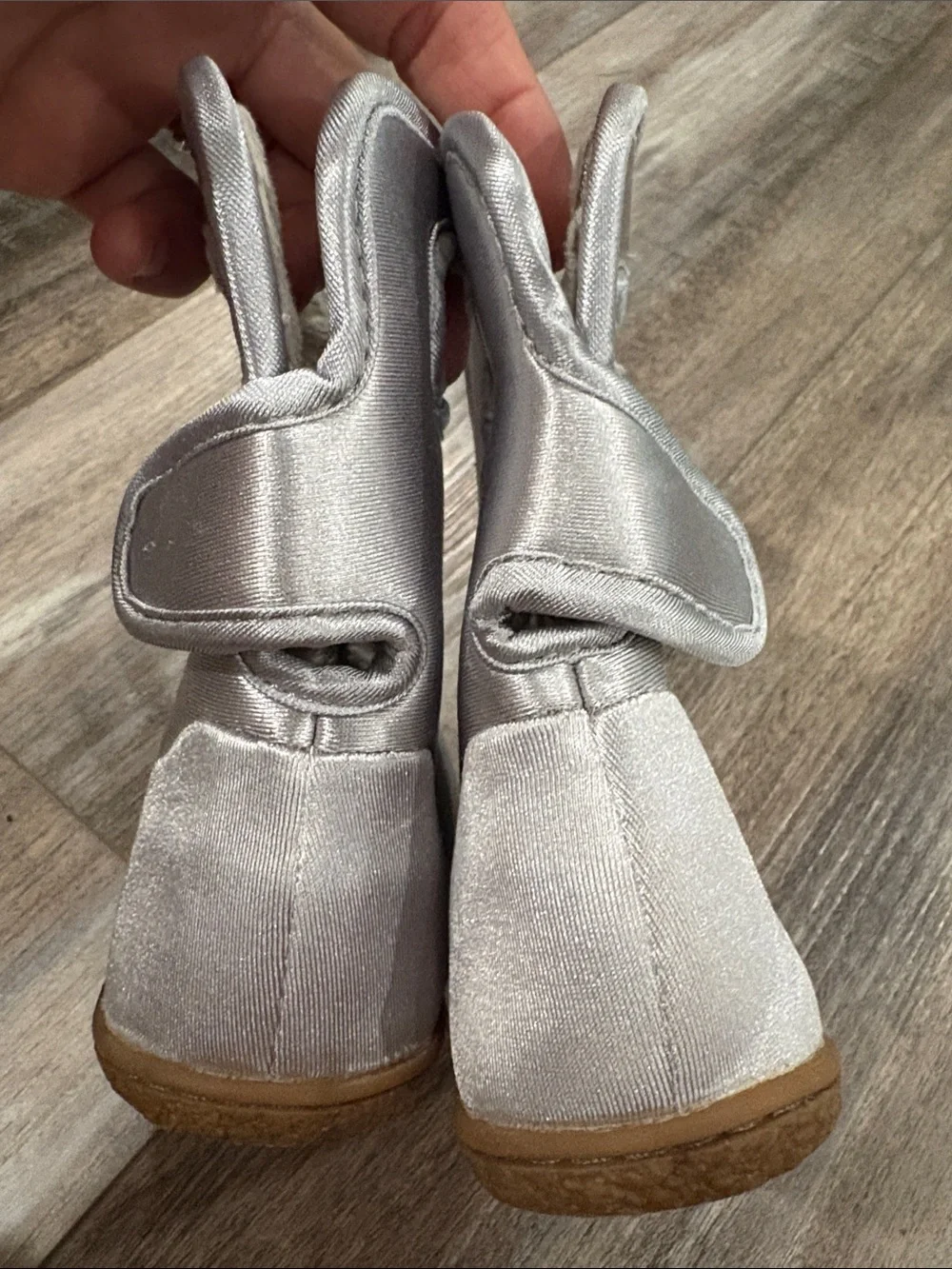 BOGS Baby Unisex Waterproof Snowboot Baby Rain Boot Metallic Silver Size 9